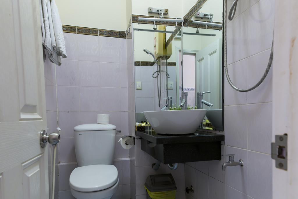 Graceful Hostel Ho Chi Minh City Exterior photo