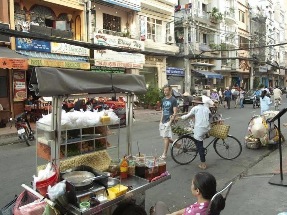 Graceful Hostel Ho Chi Minh City Exterior photo